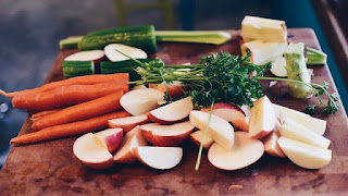 red carrots and green vegetables